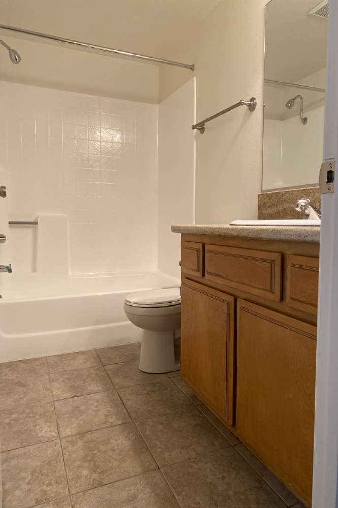 Take a tour today and view 2x2 bedroom empty 6 for yourself at the Rose Pointe Apartments